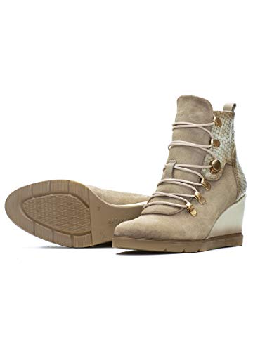 Hispanitas: Botín Makalu Sport en Color Vison con cuña elaborado en combinación de Serraje y napa