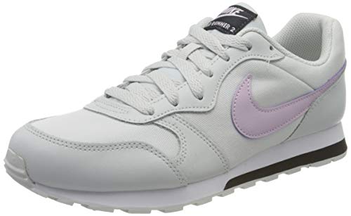 Nike MD Runner 2 (GS), Running Shoe Unisex-Child, Morado (Photon Dust/Iced Lilac-Off NOI 019), 37.5 EU