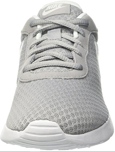 Nike Tanjun, Zapatillas de Running para Mujer, Gris (Wolf Grey/White), 41 EU