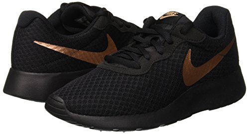 Nike Wmns Tanjun, Zapatillas para Correr Mujer, Negro (Black/Metallic Red Bronze), 36 EU