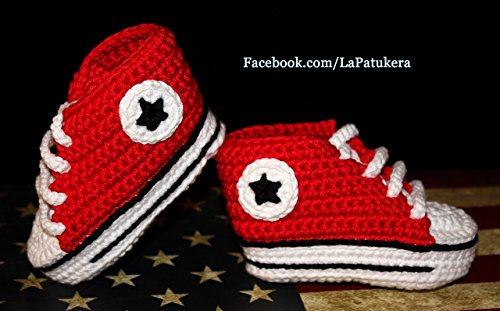 Patucos bebé. Crochet. Unisex. Estilo Converse. 100% algodón. Tallas de 0 hasta 9 meses. Hechos a mano en España. Regalo para bebé. Deportivas. Patukos.
