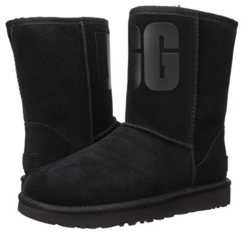 UGG Female Classic Short UGG Rubber Logo Classic Boot, Black, 7 (UK)