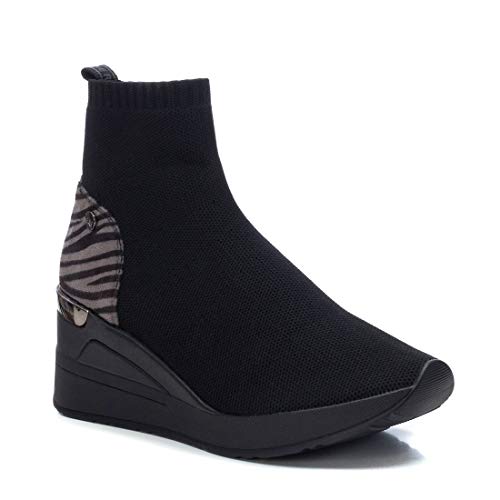 XTI - Botín Casual de Tela con Tacón Bajo para Mujer - Color Negro
