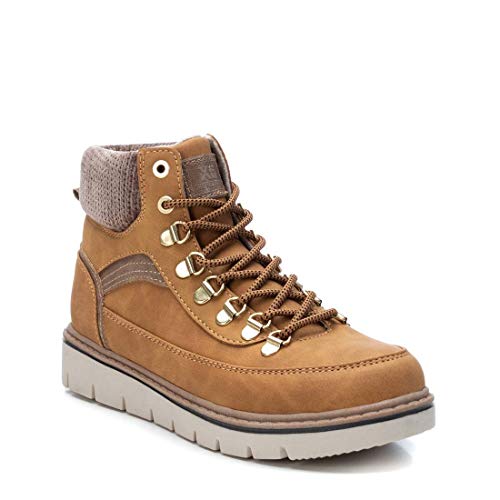 XTI - Botín Militar para Mujer - Cierre con Cordones - Color Amarillo