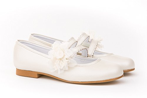 Zapatos de niña Fabricados en Piel para comunión. Calzado de niña Hecho a Mano - MiPequeña Modelo 992v Color Beige.