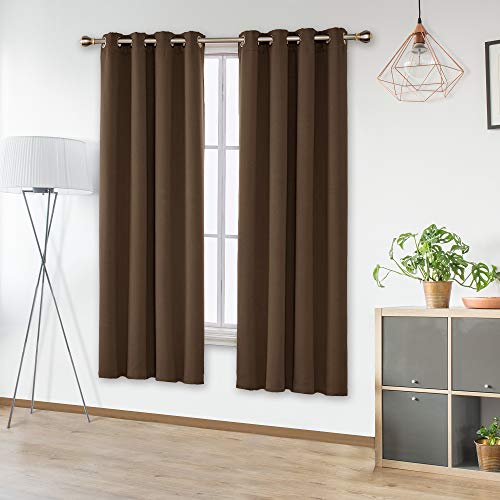 Amazon Brand – Umi Cortinas Opacas de Dormitorio Moderno Térmicas Aislantes Luz para Habitación Suaves 2 Paneles con Ojales 140 x 175 cm Marrón