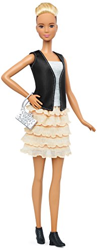 Barbie Fashionista, muñeca rubia con 2 conjuntos (Mattel DTF07)
