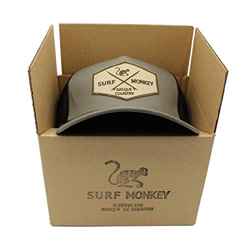 DRESSED IN MUSIC PLAY WITH ME Gorra Tipo Trucker - Visera Curvada - Diseño 5 Paneles - Parche Cosido Parte Frontal - Cierre Ajustable Snapback - Corona de Perfil bajo 24/48h (Mostaza/Negro)