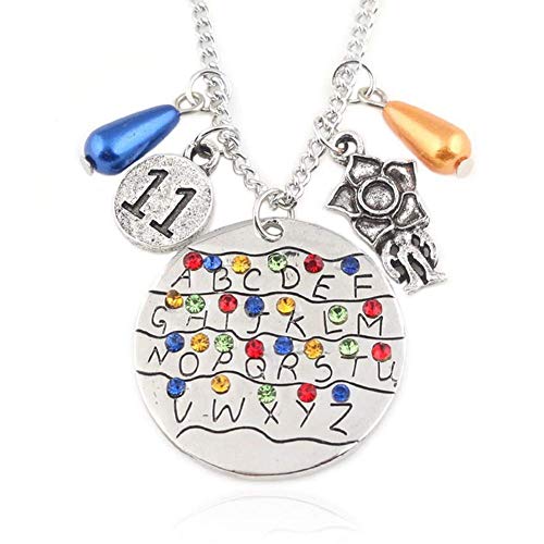Excelente Colgante con Monster Carta Stranger Things Charms Letras Collar de Cuentas Película Joyería Collar Handstamped Alfabeto para Niña Mujer,San Valentín, Aniversario, Cumpleaños