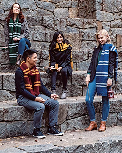 Harry Potter. Knitting Magic: The Official Harry Potter Knitting Pattern Book
