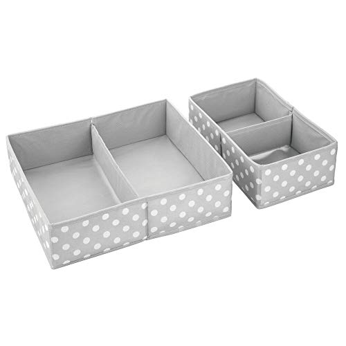 mDesign Juego de 4 cajas para guardar ropa – Cuatro organizadores de armarios con dos divisiones para ropero o cajones – Cajas de tela sintética de lunares en dos tamaños – gris claro/blanco