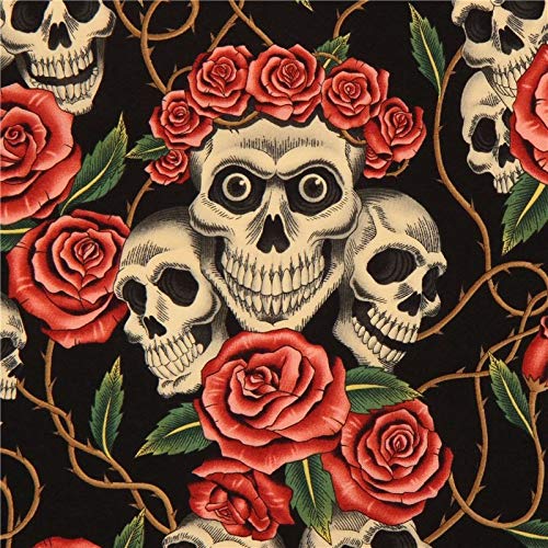 Tela negra de Alexander Henry con rosas rojas y calaveras be