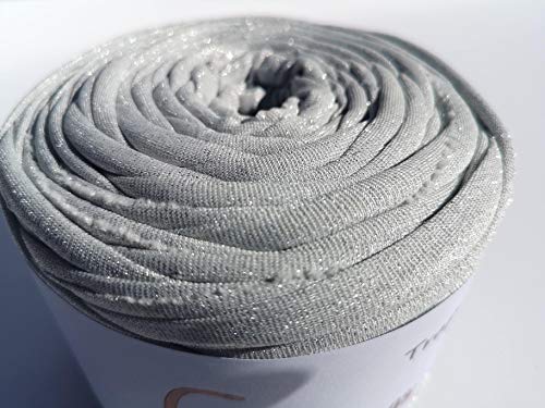 TRAPILLO DE LUREX EN COLOR GRIS PLATA CON DESTELLOS PLATEADOS, BOBINA DE 50-70 METROS. 9-12 GANCHILLO