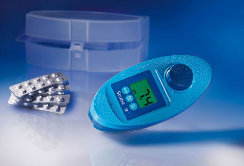 SCUBA II – Probador de piscina electrónico Scuba II + Pastillas – para medición de cloro y pH – Medidor de agua para piscinas privadas 