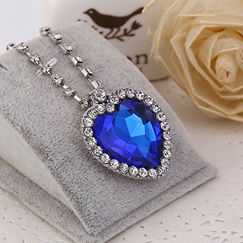 Kim Johanson Juego de joyas de acero inoxidable para mujer, diseño de corazón del océano, collar y pendientes Shamballa con circonitas, incluye paquete de regalo