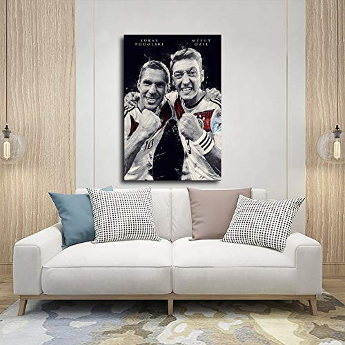 Lukas Podolski y Ozil Póster de fútbol de fútbol de lona para pared, decoración de dormitorio, deportes, paisaje, oficina, decoración de habitación, marco de regalo, 50 x 75 cm