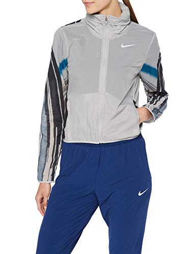 NIKE W NK IMP LT JKT HD EVA Chaqueta, Mujer, Atmosphere Grey/Reflective SIL, XS