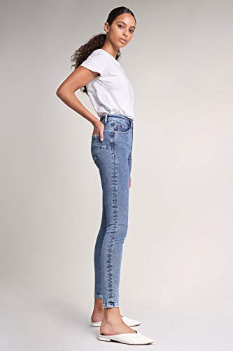 Salsa Push in Secret Glamour Skinny Jeans