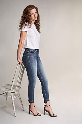 Salsa Vaqueros Secret Glamour Push in Capri Lavado Premium