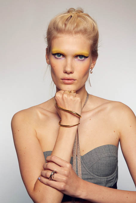 30 Impresionantes peinados rubios de fresa para mujeres