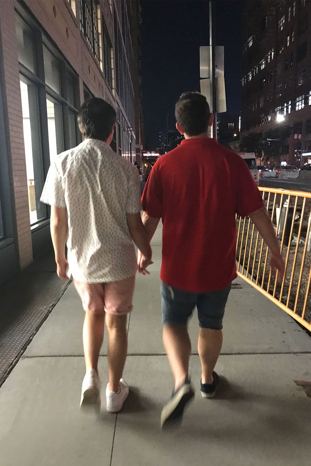 Cómo las citas en línea me ayudaron a conocer a mi novio