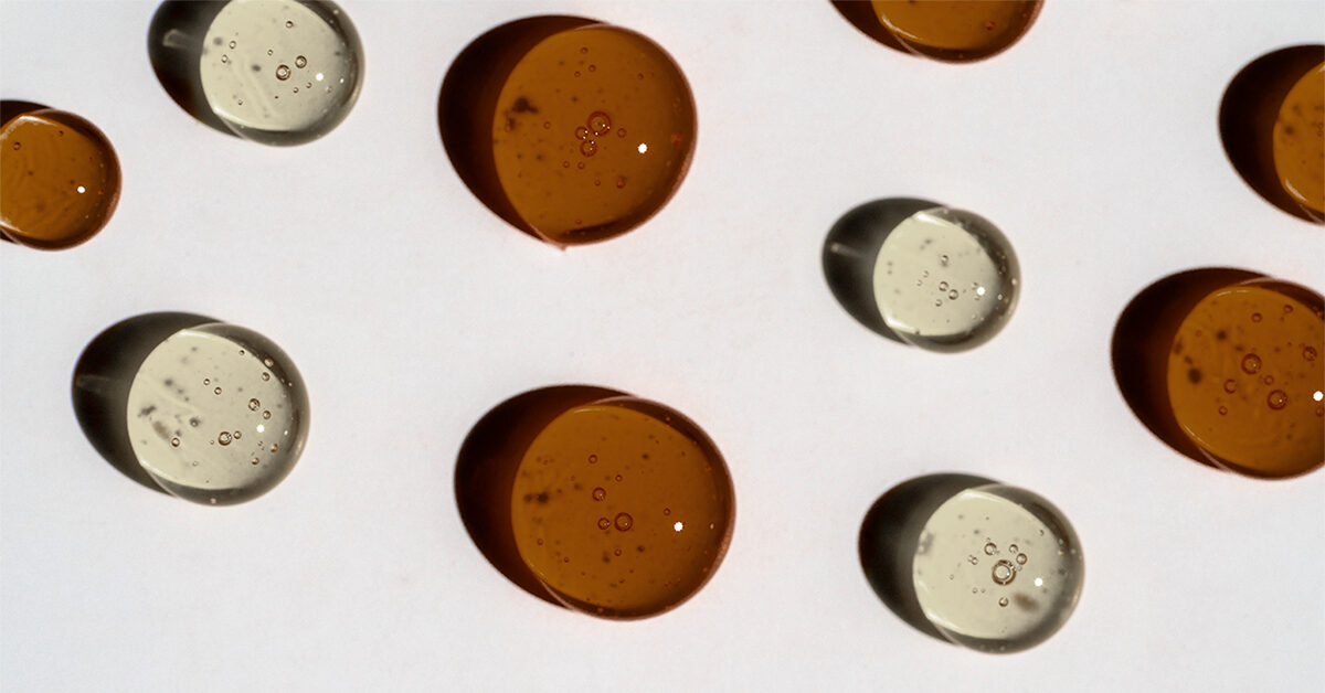 Jarabe de maíz claro u oscuro: ¿Cuál debe usar?