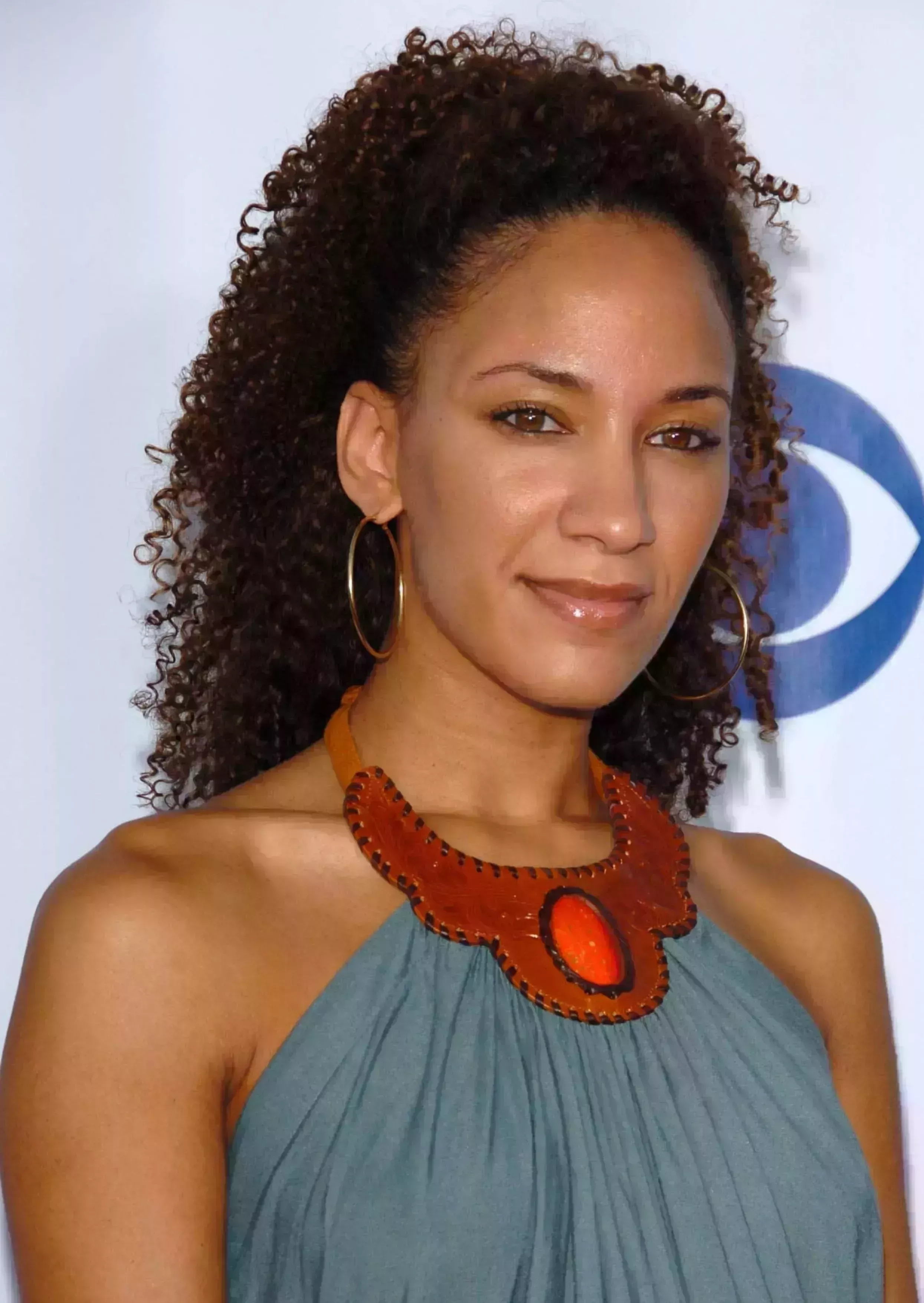 Sophina Brown’s Slicked Finger Coils