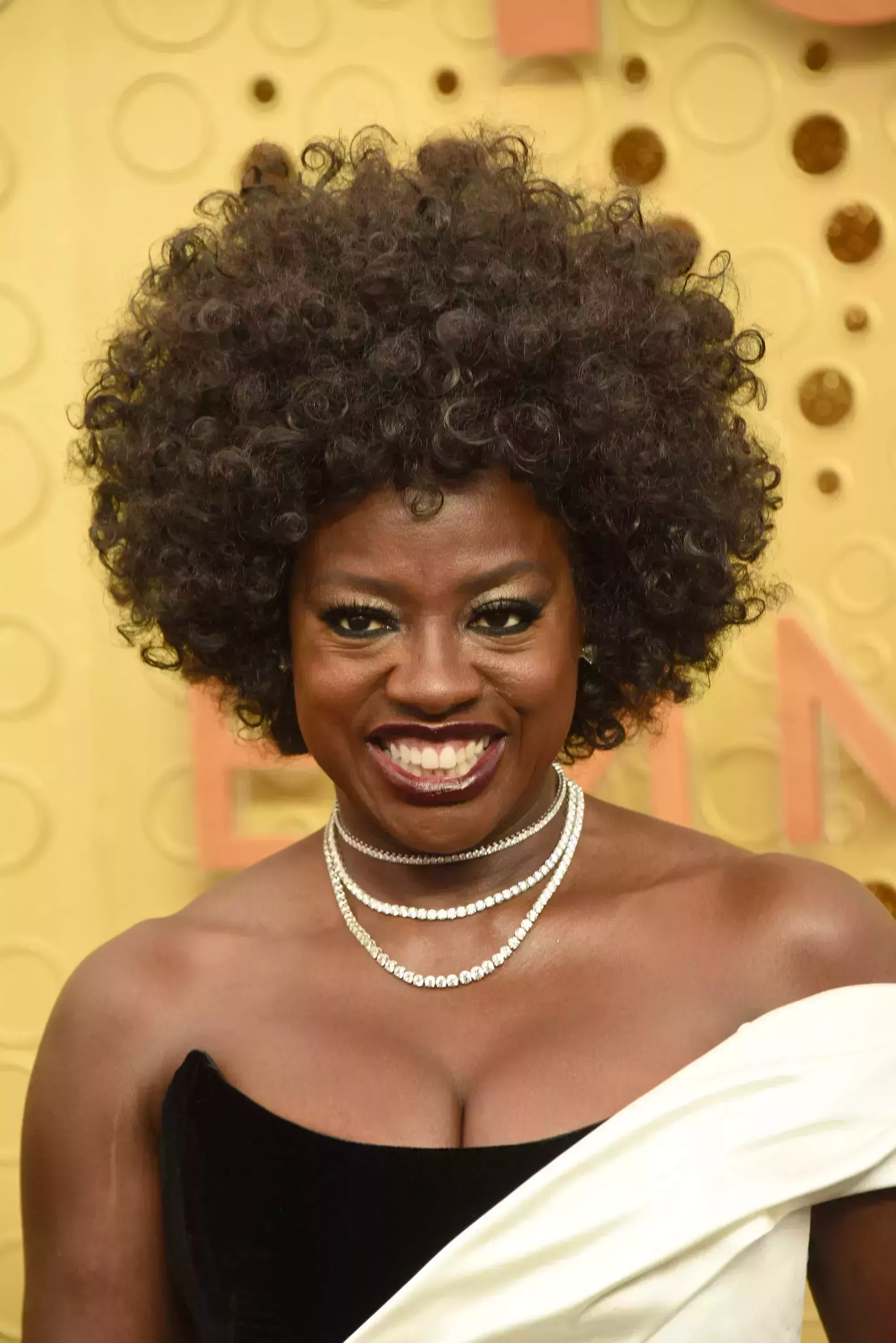 Viola Davis’ Classic Round Afro