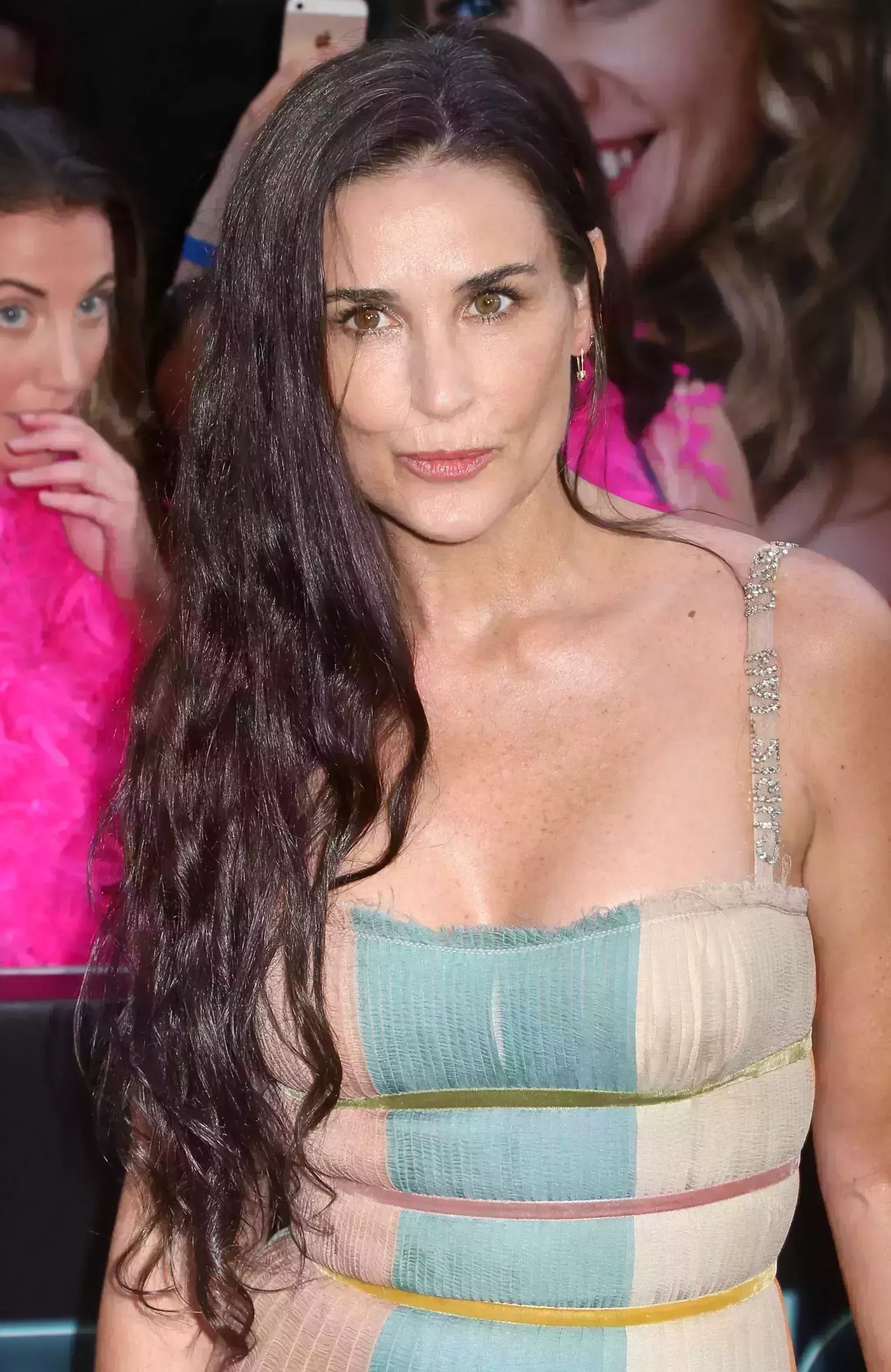 Demi Moore’s Loosened Curls