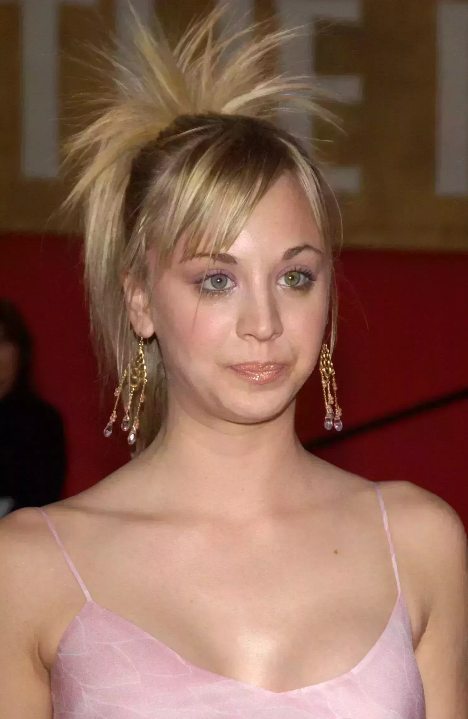 Kaley Cuoco’s Punky Ponytail