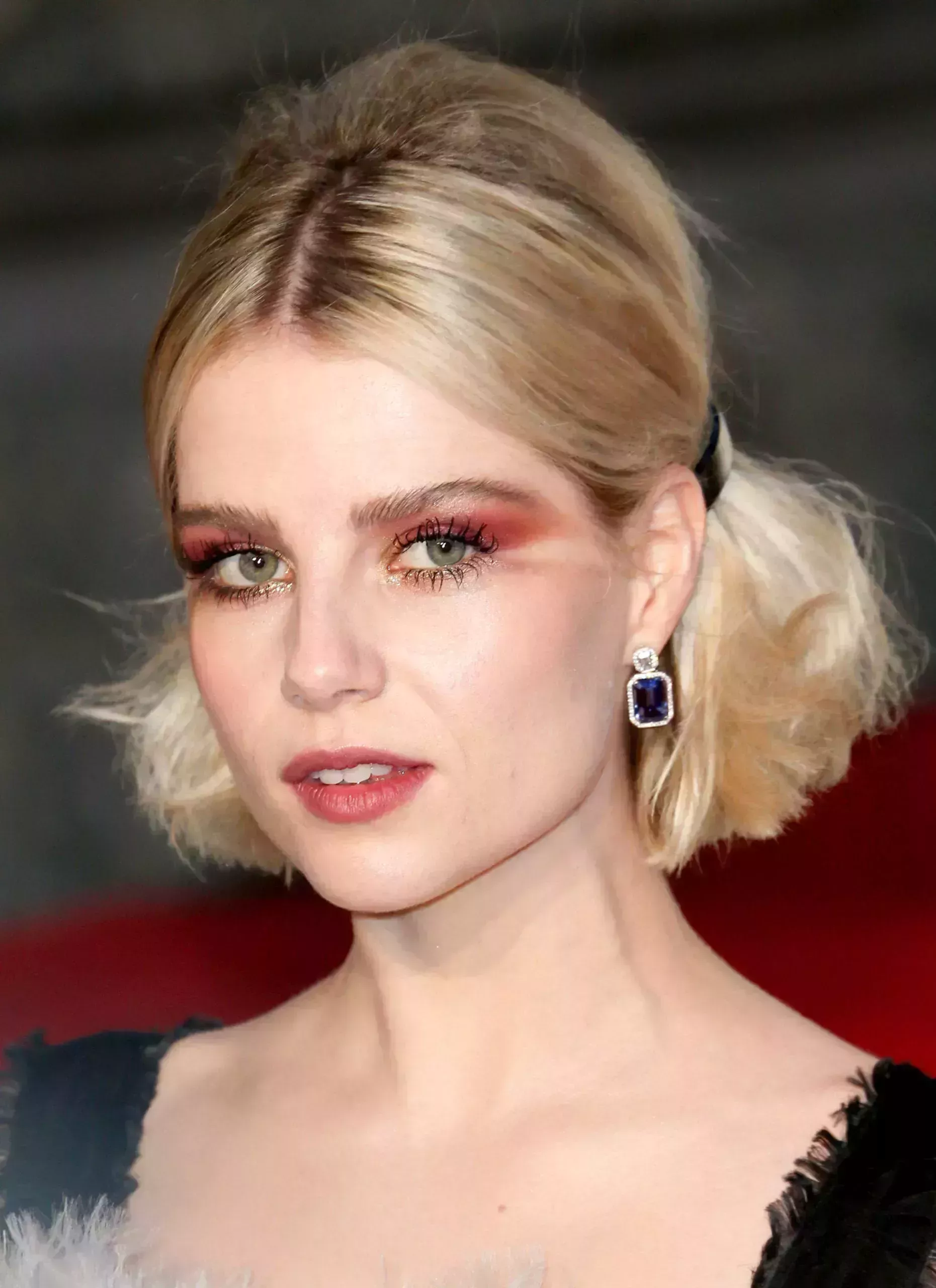 Lucy Boynton’s Pin-Back Bob