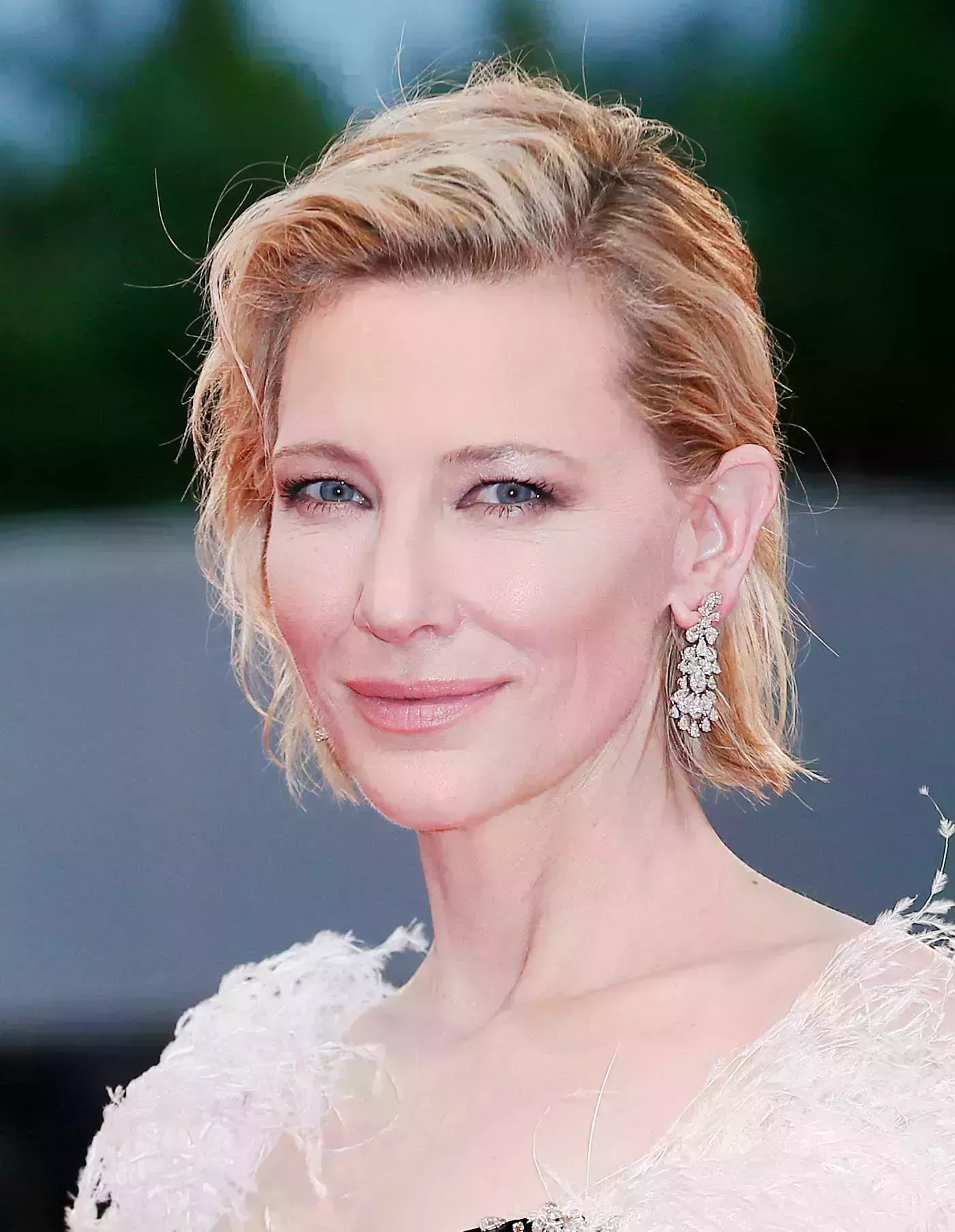 Cate Blanchett’s Side Parted Bob