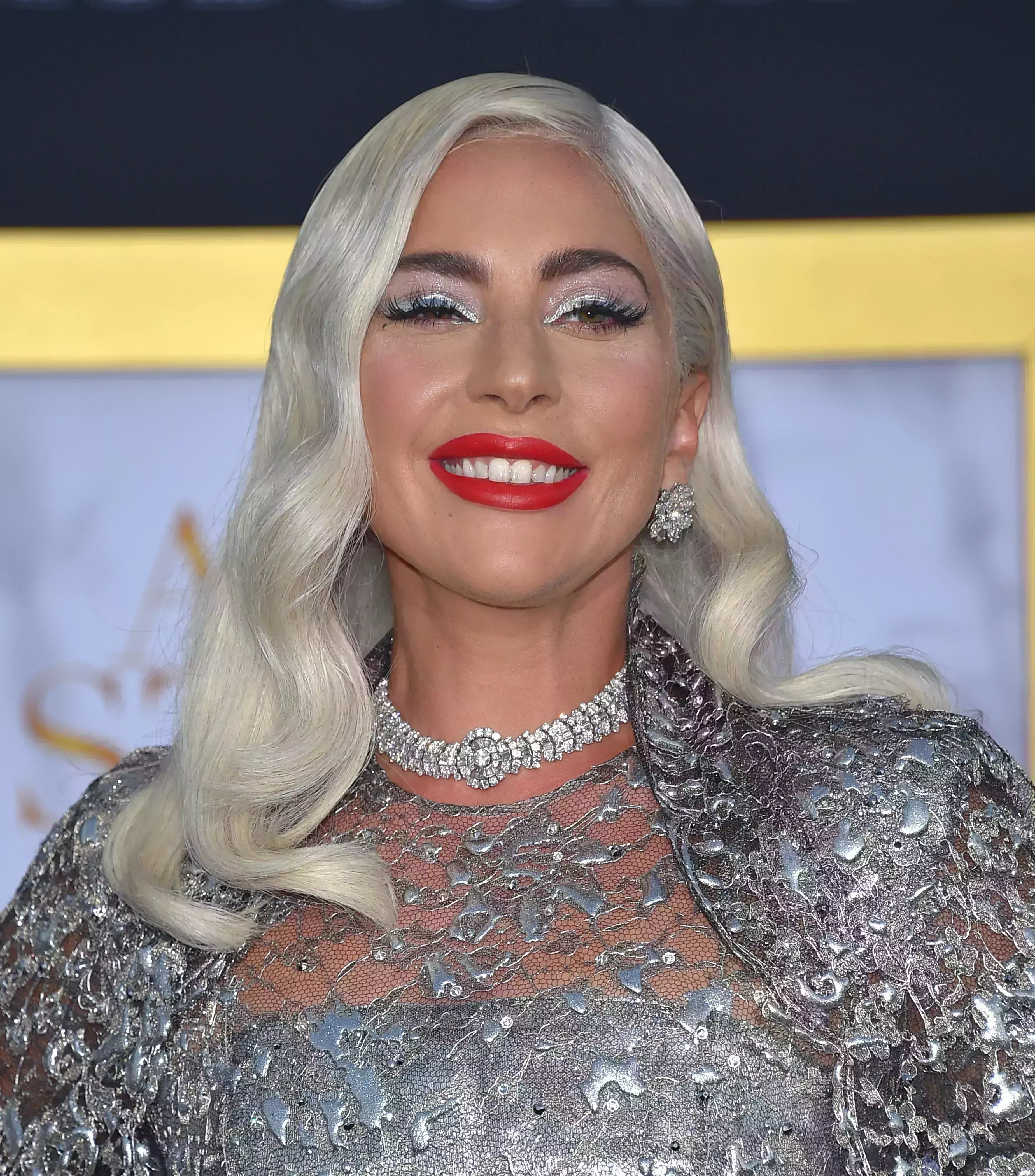 Lady Gaga’s Silver Blonde Highlights
