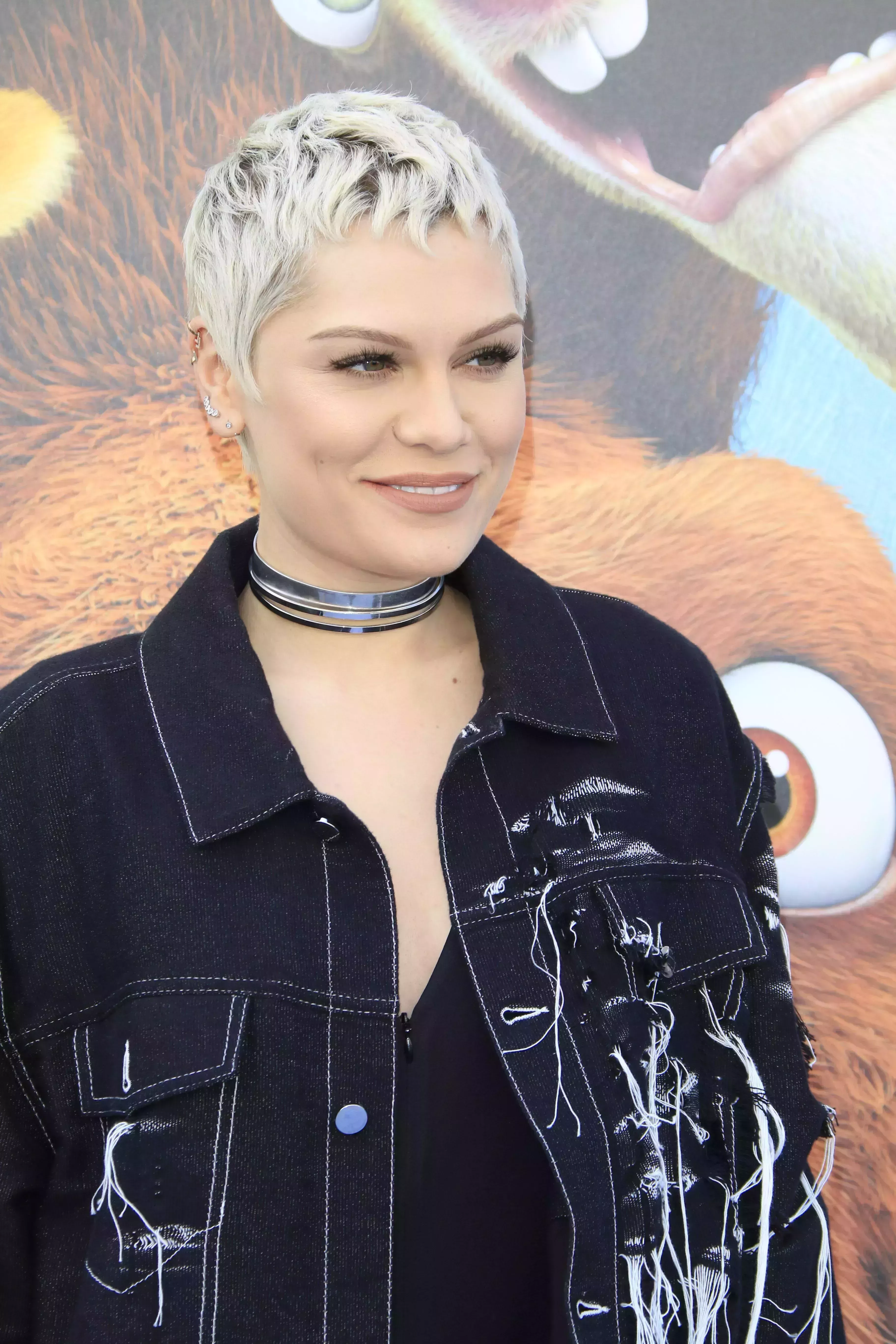 Jessie J’s Silver Pixie with Dark Roots