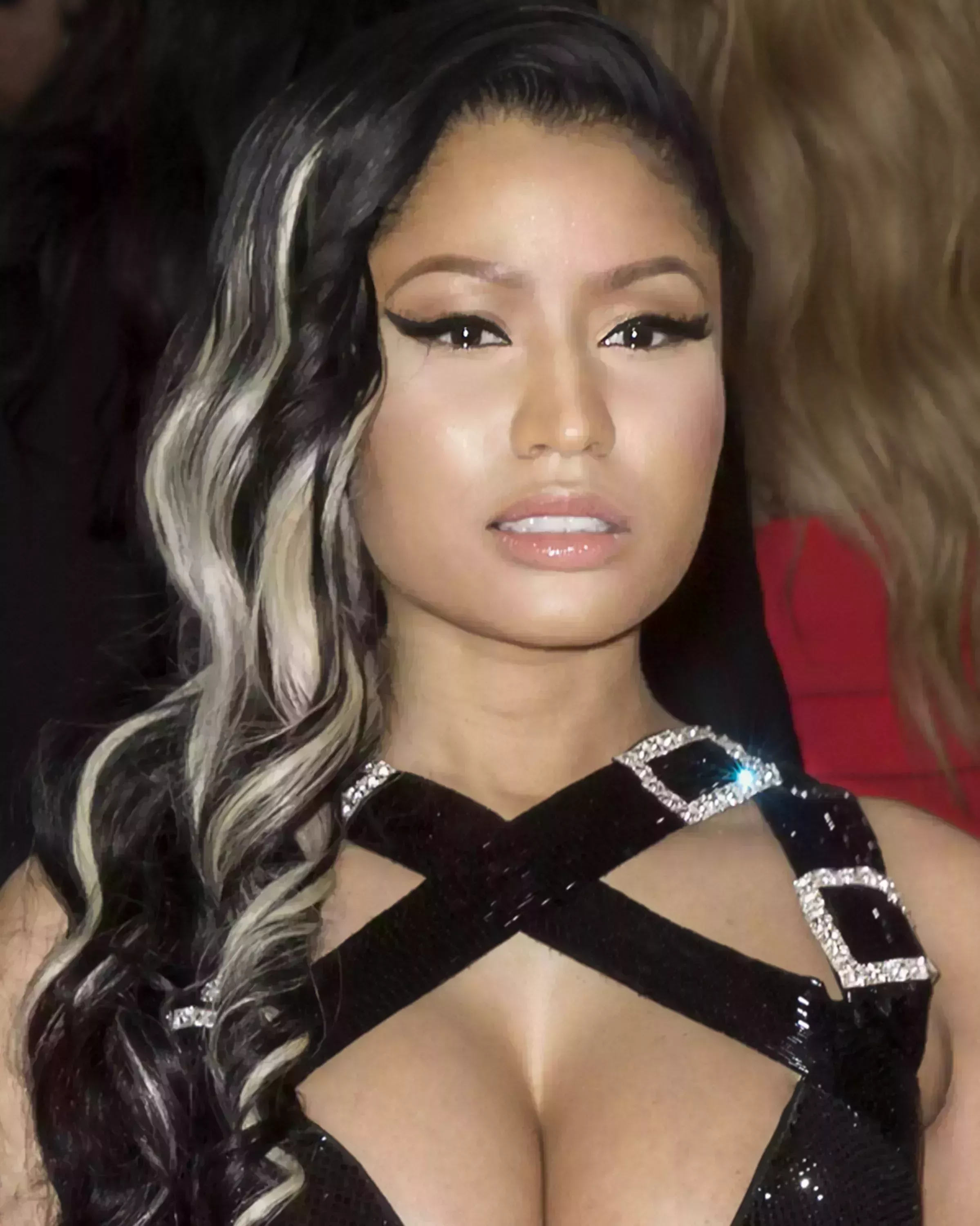 Nicki Minaj’s Dark Hair with Silver Highlights