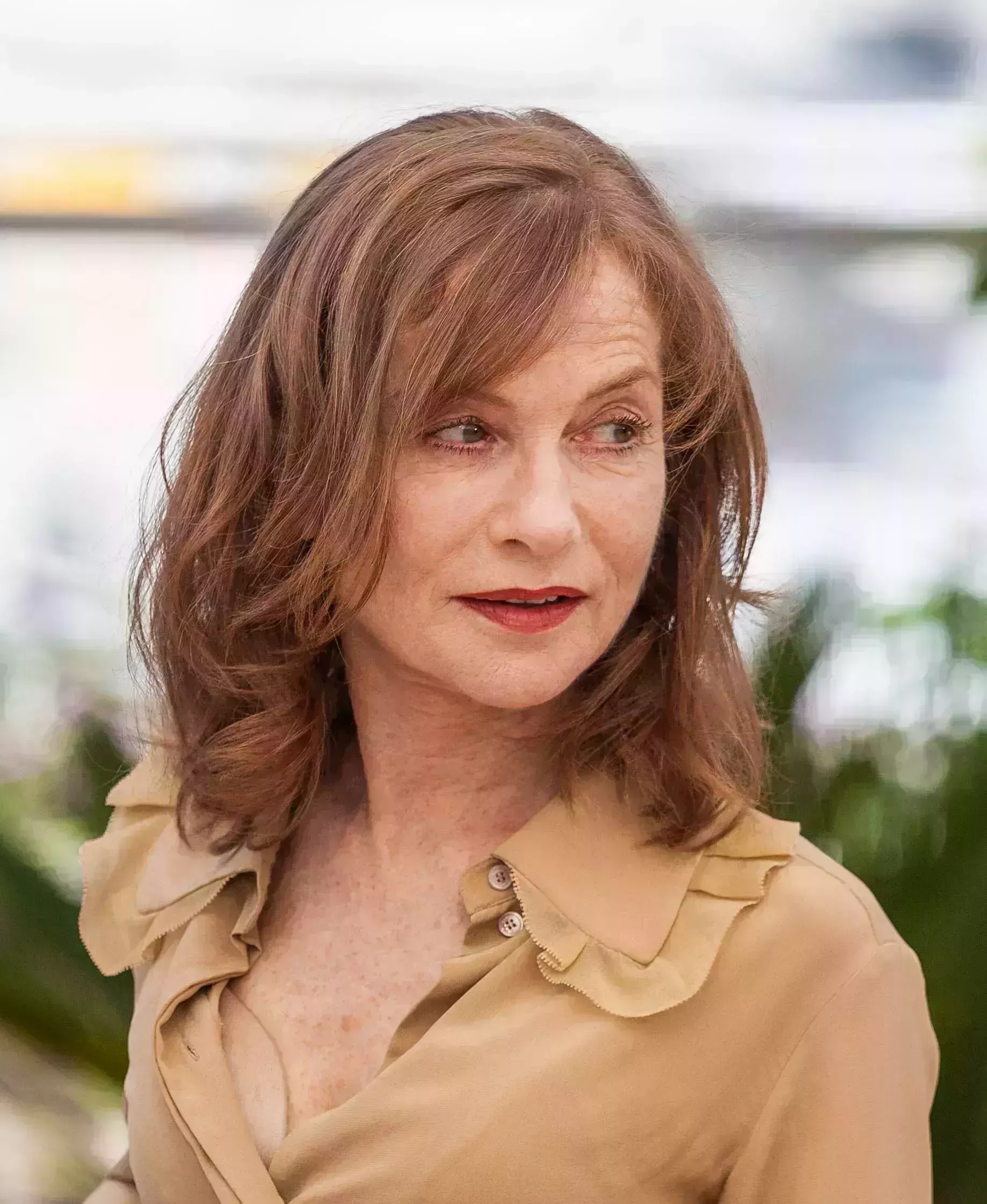 Isabelle Huppert’s Feathery Lob