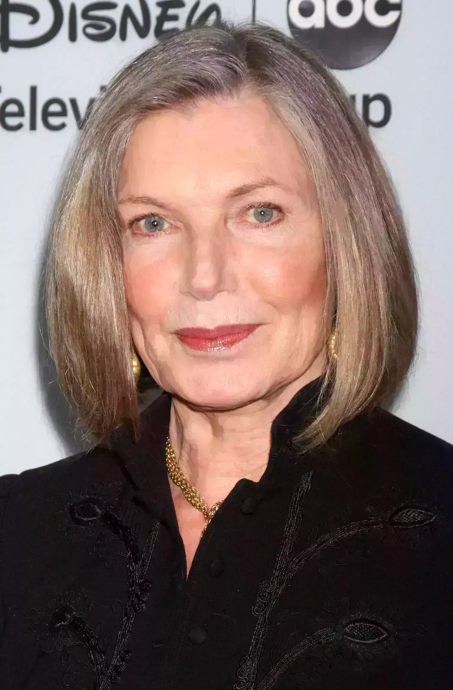 Susan Sullivan’s Ashy Tones