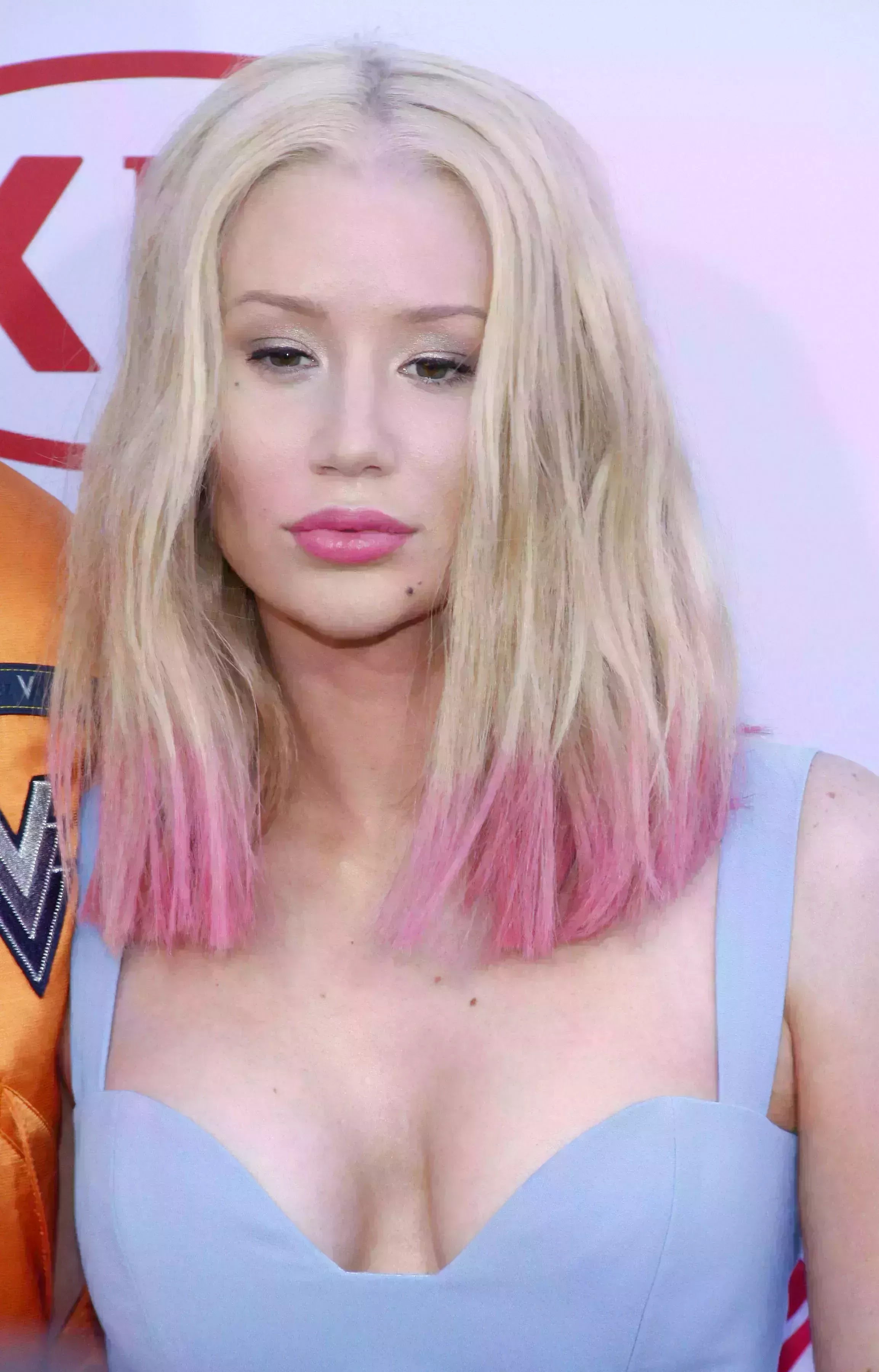 Iggy Azalea’s Dip-Dyed Pink