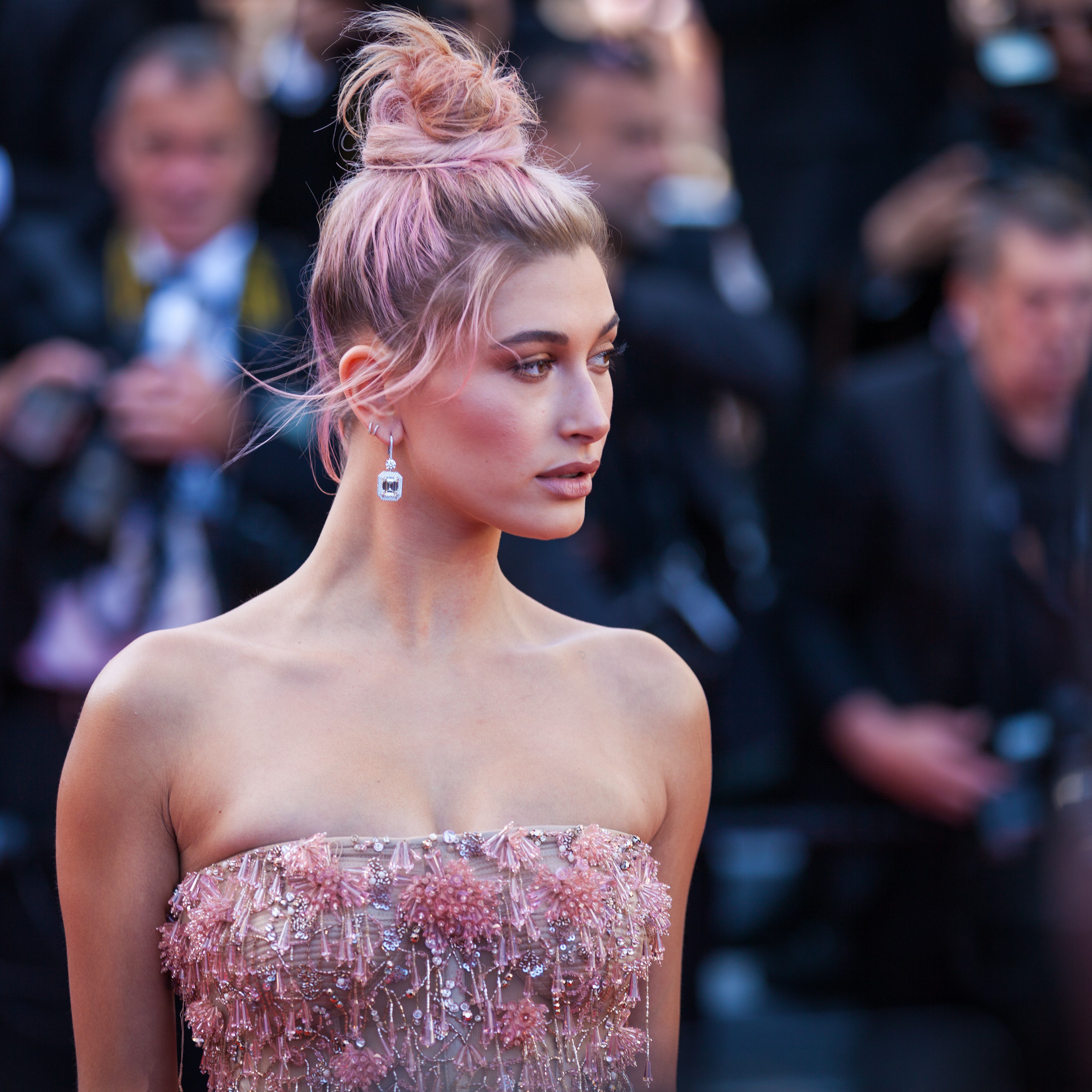 Mechas rosas: 30 peinados de moda que debes probar