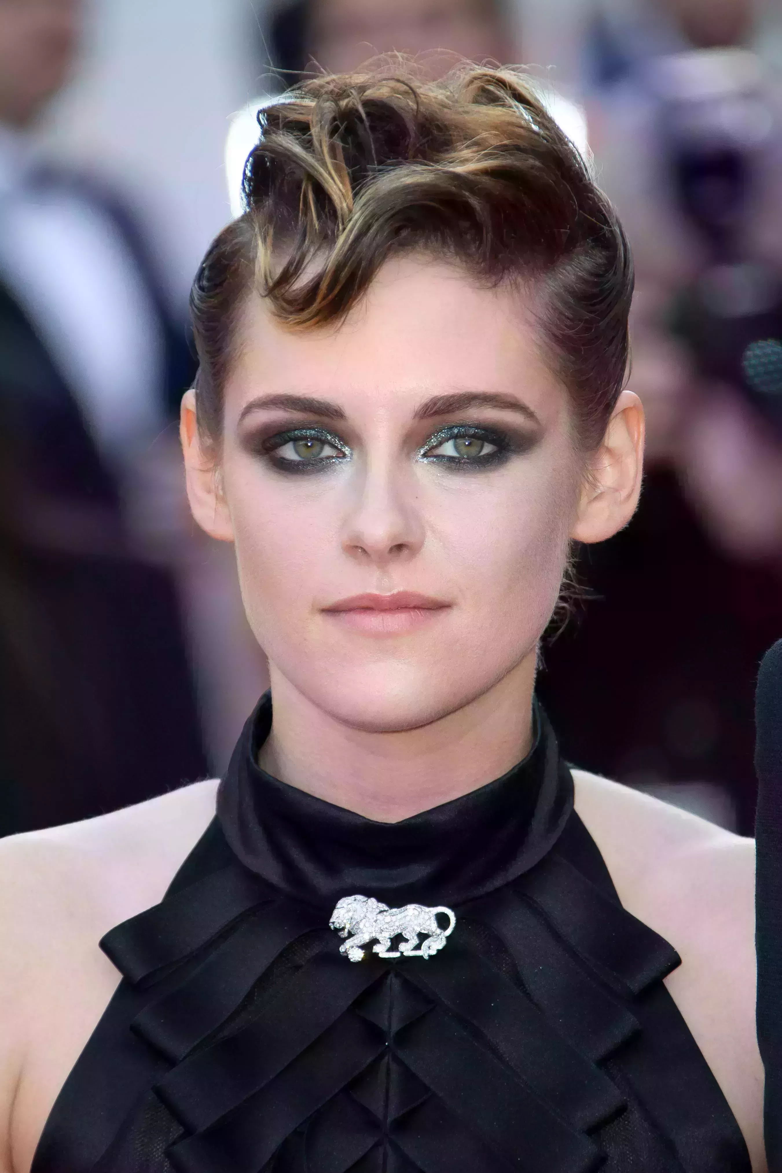 Kristen Stewart&rsquo;s Rockabilly Pompadour