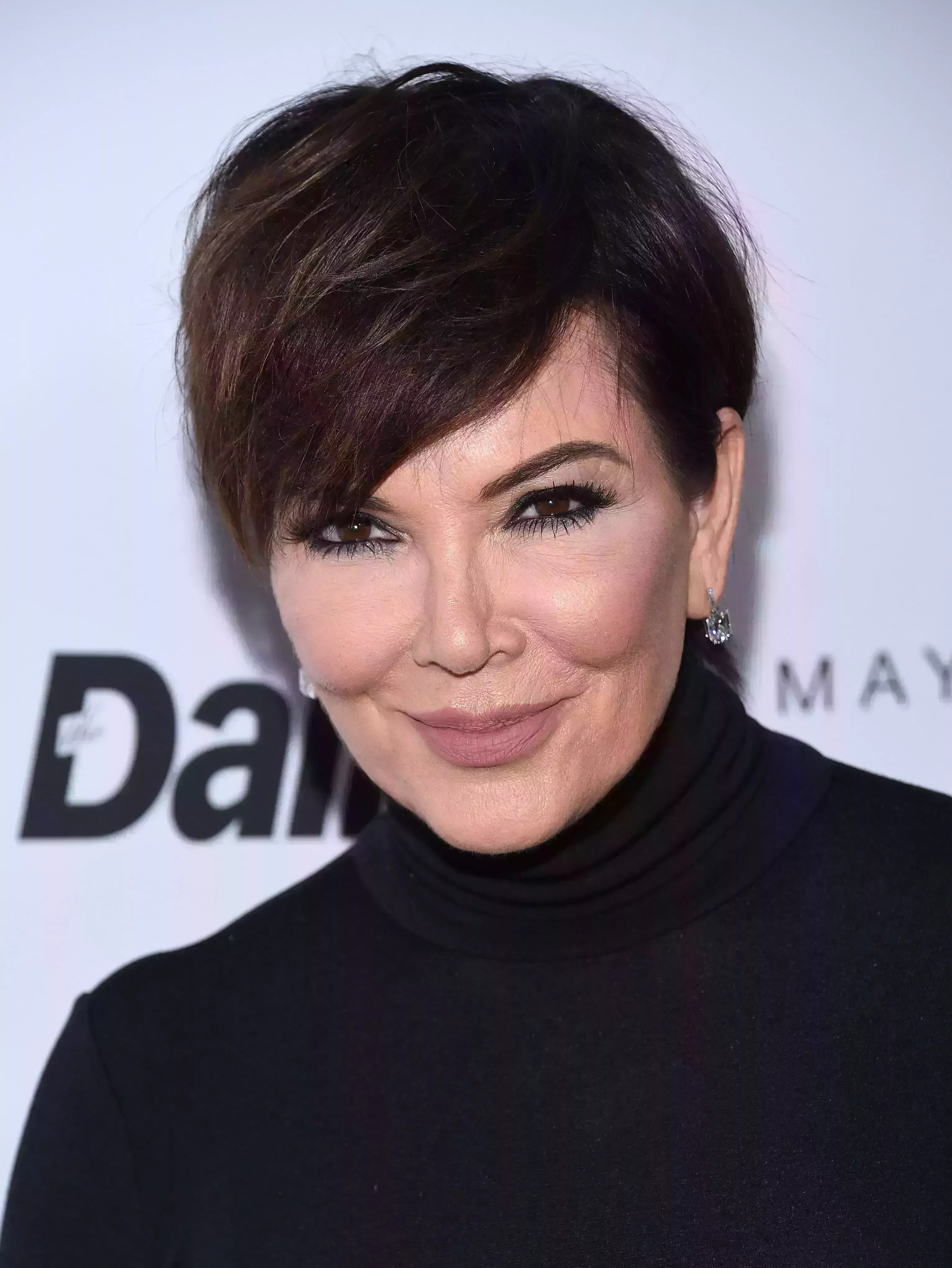 Kris Jenner&rsquo;s Grown-Out Pixie Cut
