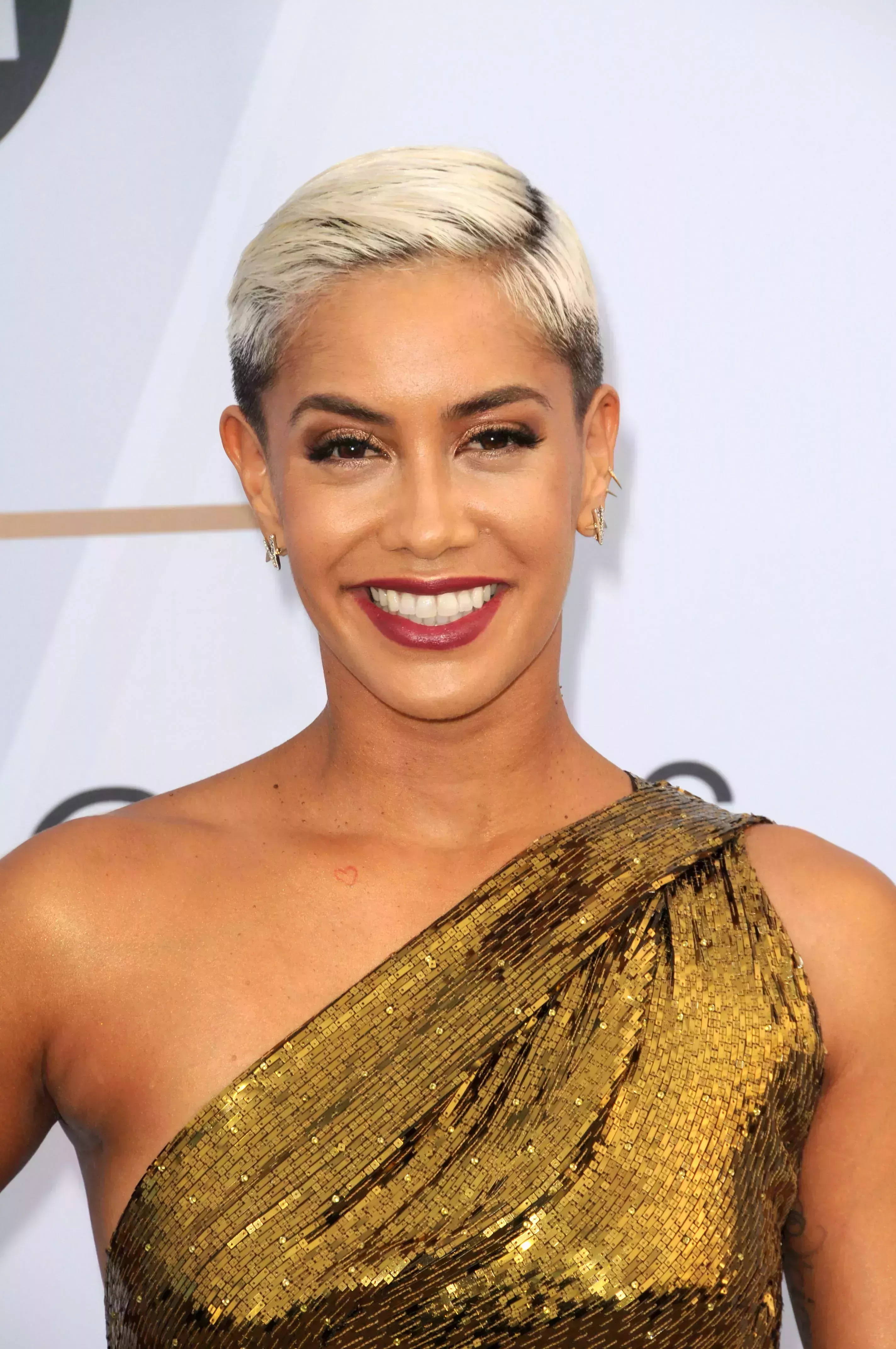 Sibley Scoles Rooted Platinum Style