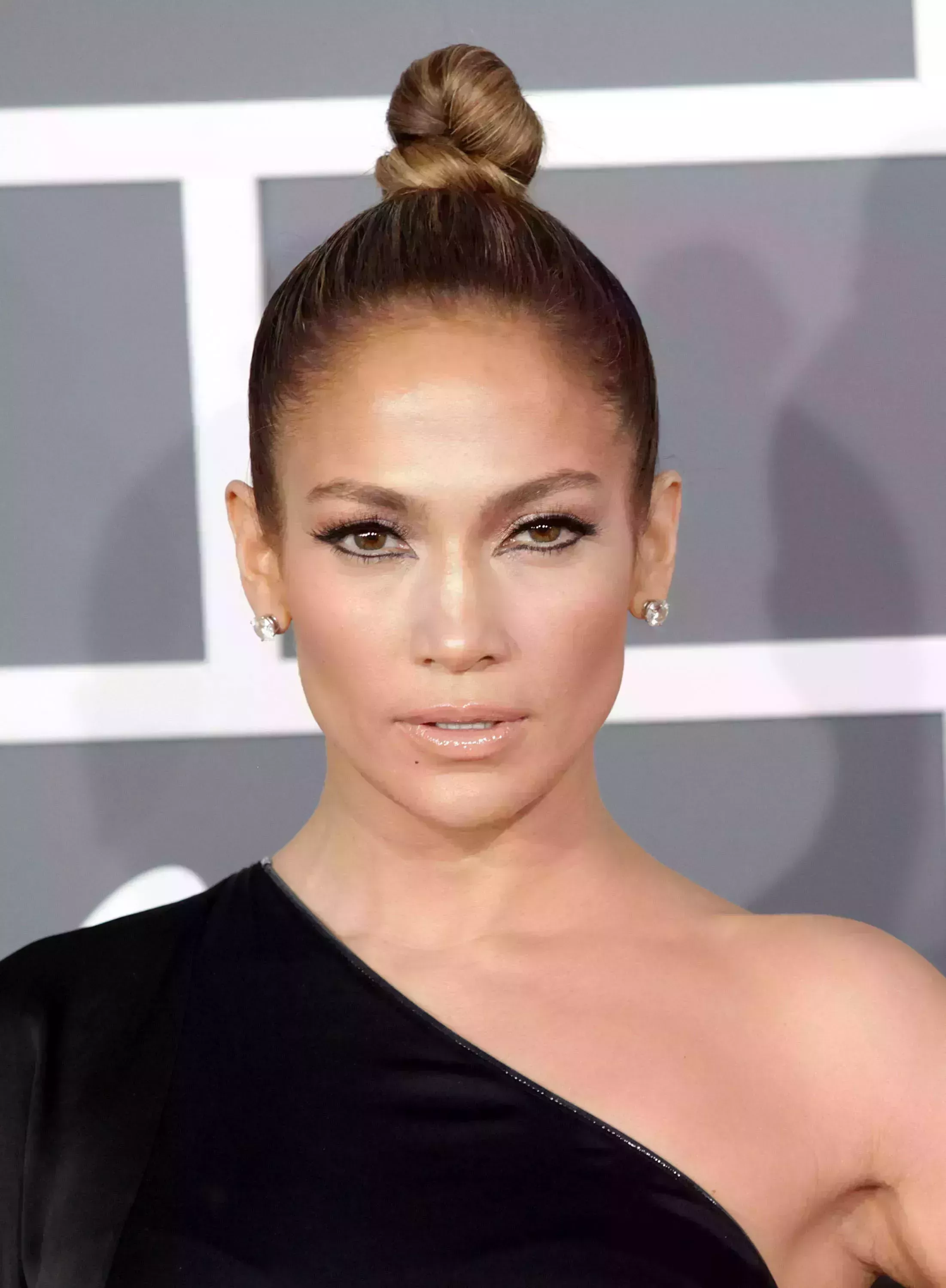 Jennifer Lopez’s Slicked-Back Top Knot