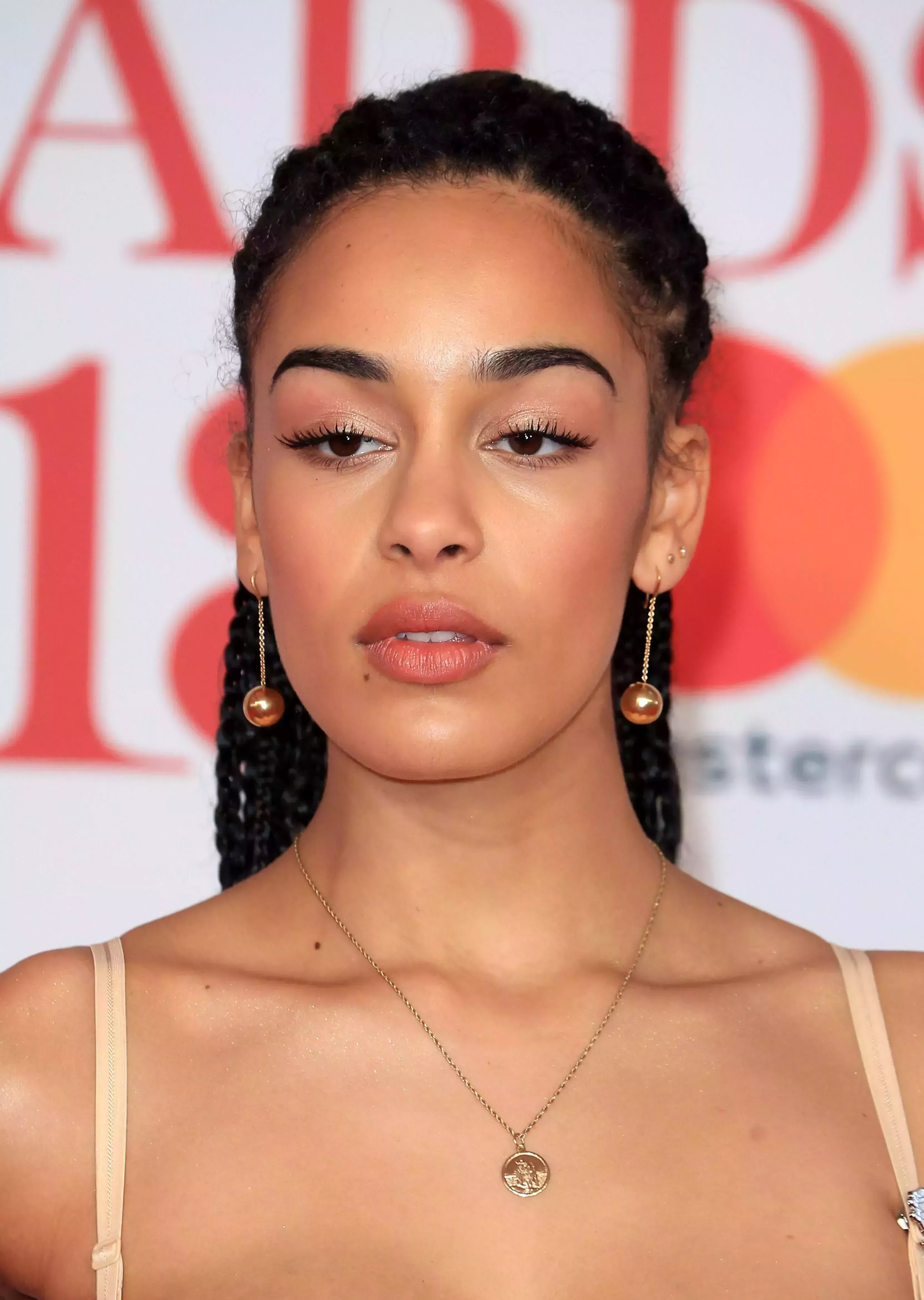 Jorja Smith’s Slicked-Back Braids