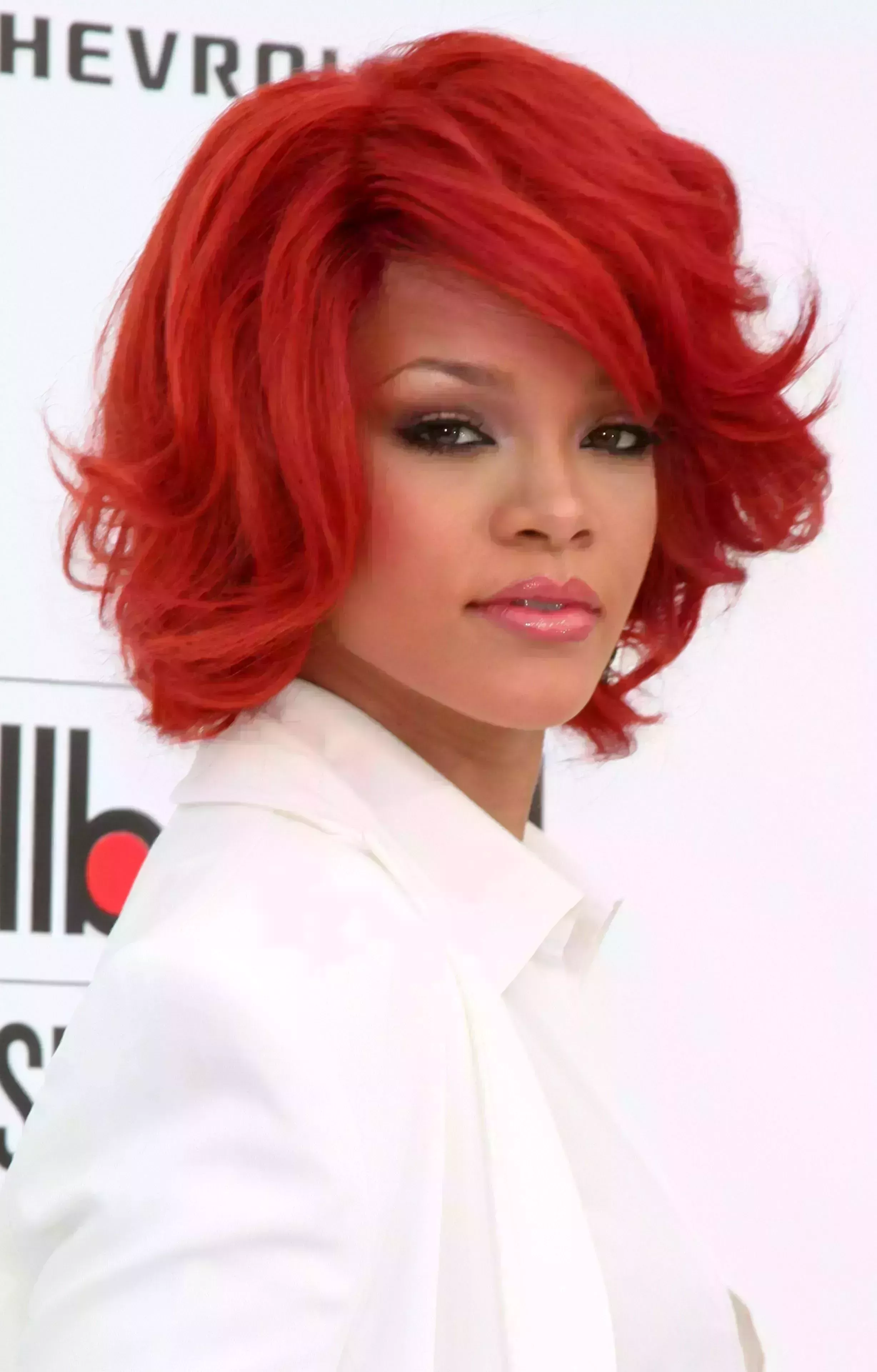 Rihanna’s Red Dyed Thick Short Bob