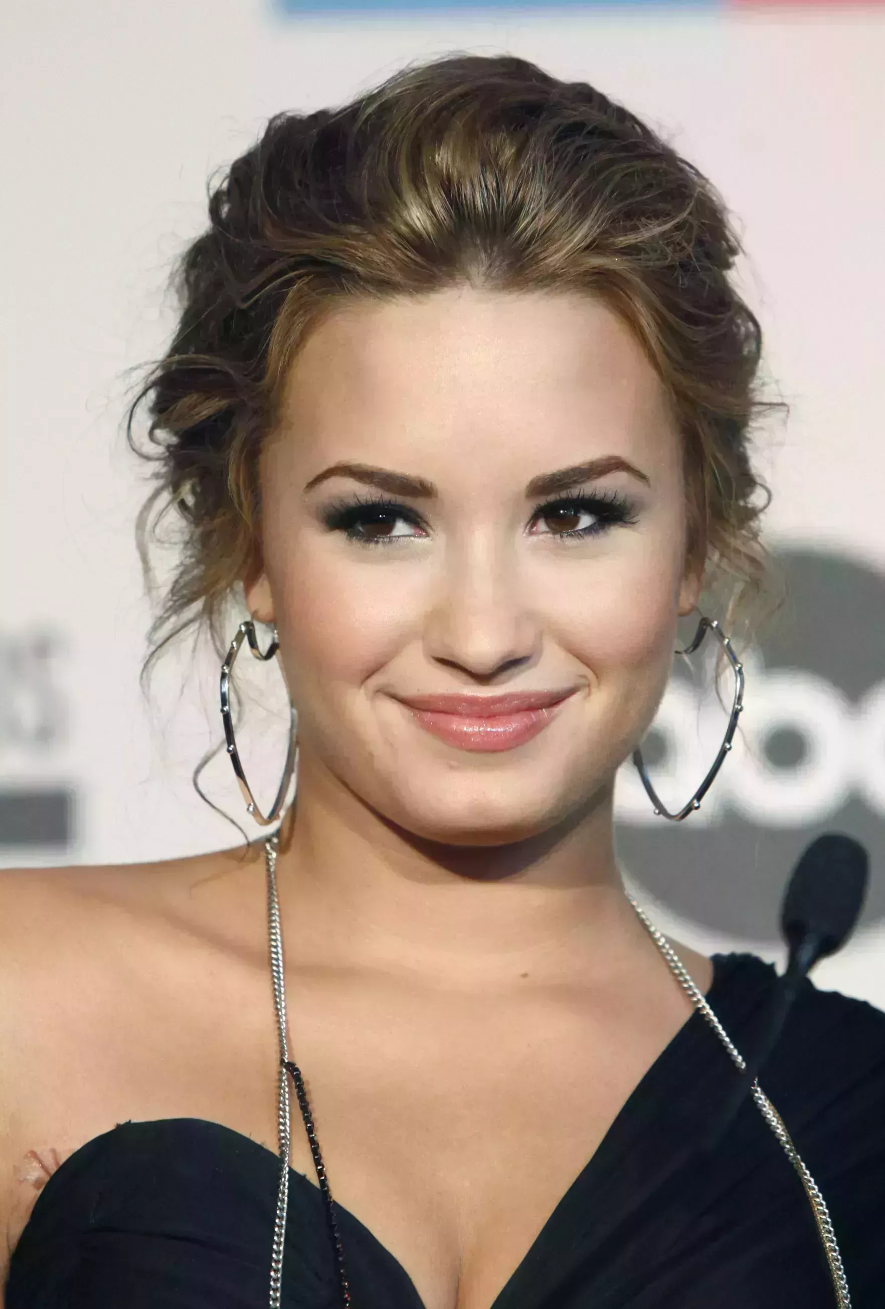 Demi Lovato’s Casually Waved Push Back