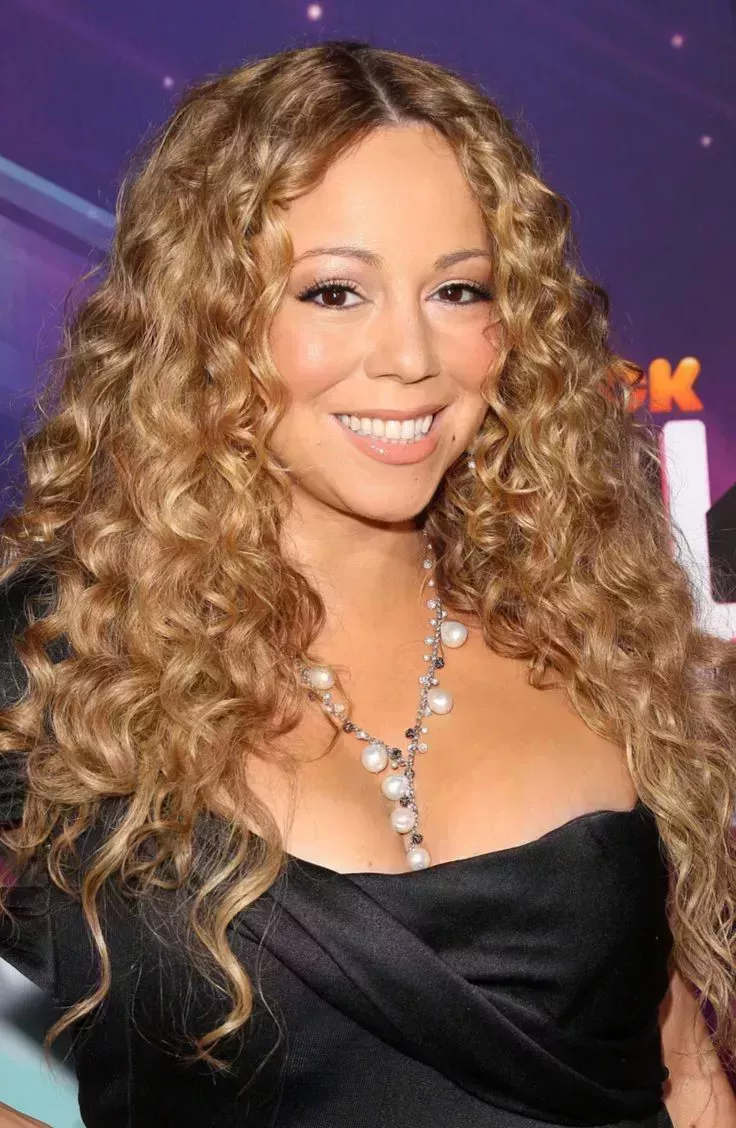 Mariah Carey’s Long Curly Hairstyle