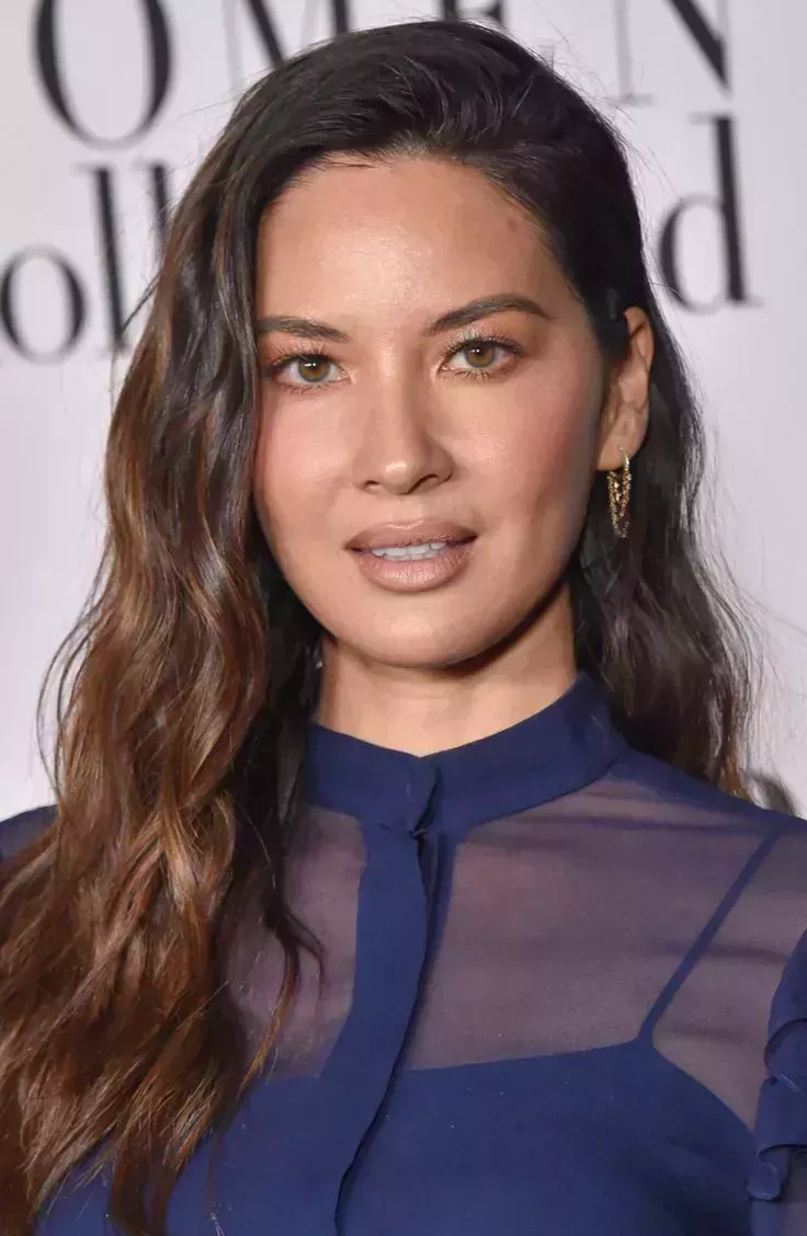 Olivia Munn’s Wavy Perm
