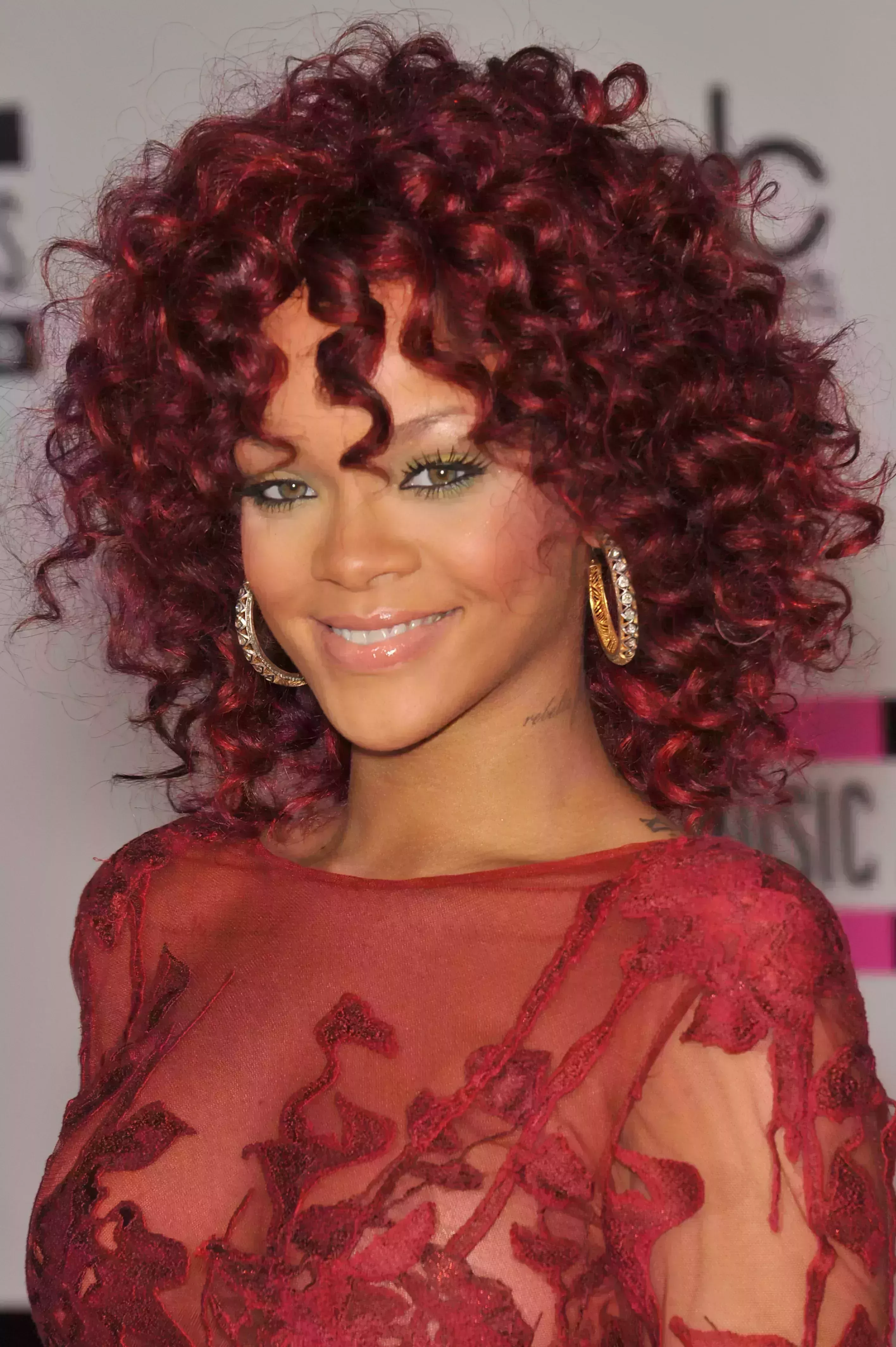 Rihanna’s Burgundy Perm