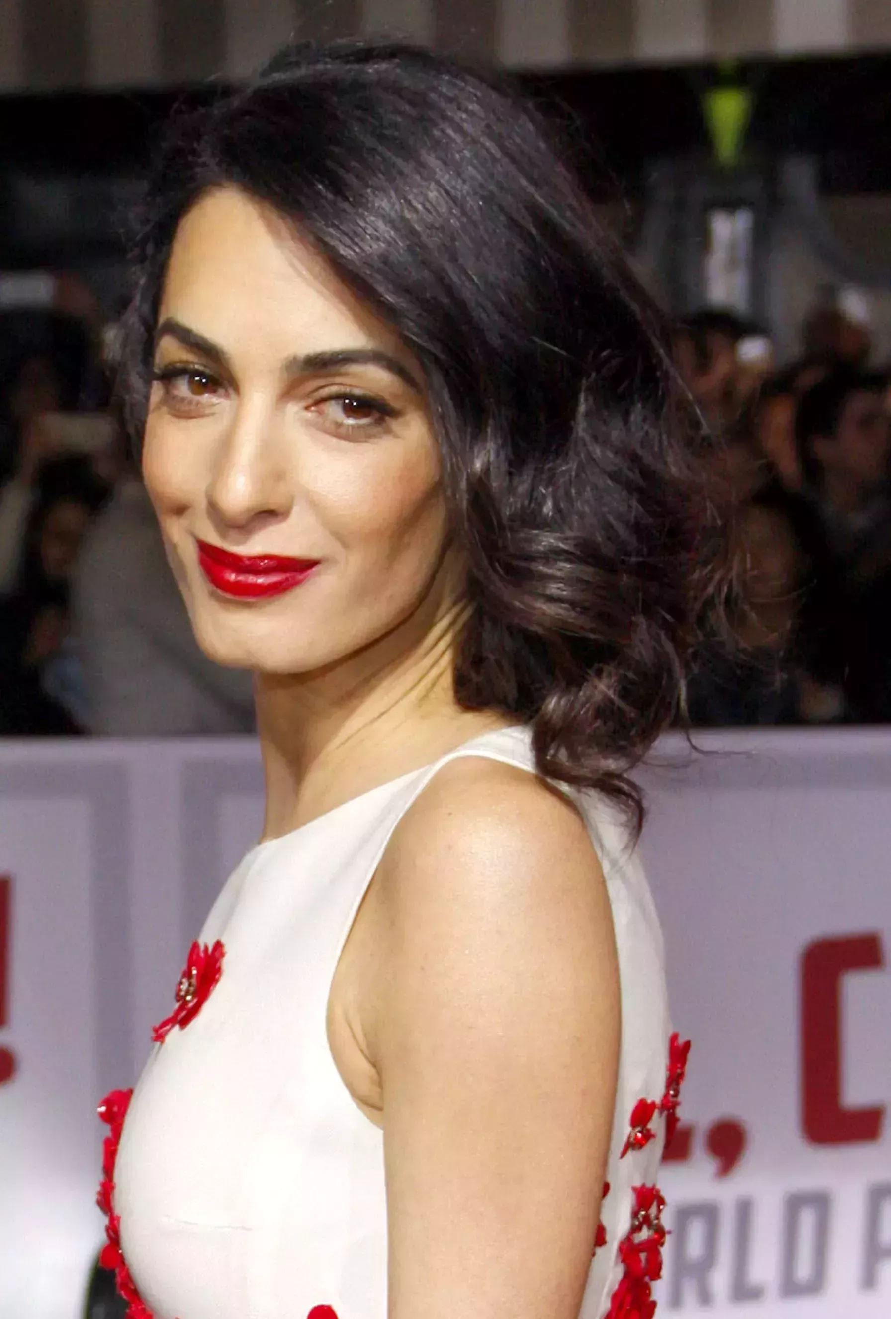 Amal Clooney’s Side Swept Bob